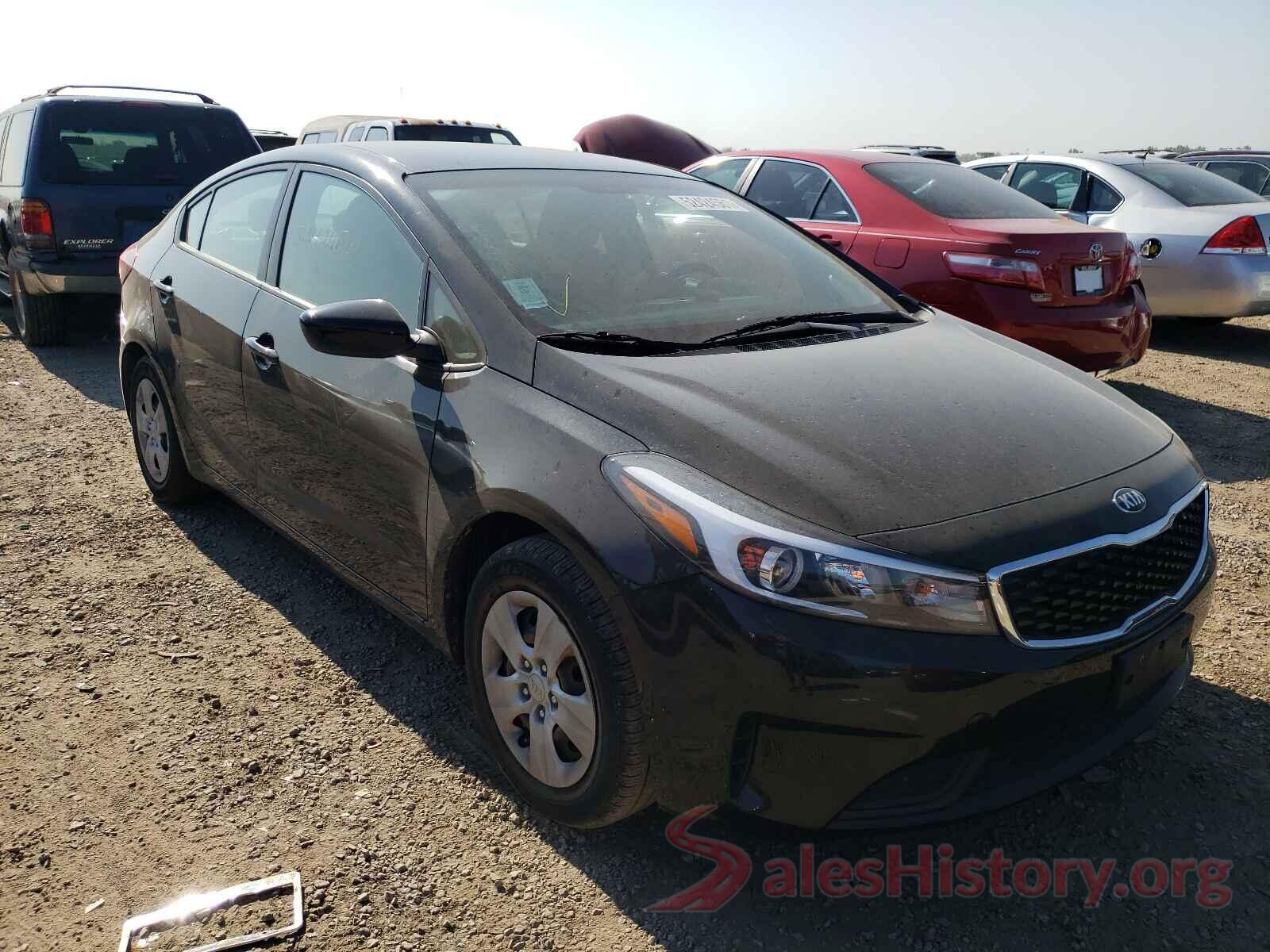 3KPFK4A75JE268946 2018 KIA FORTE