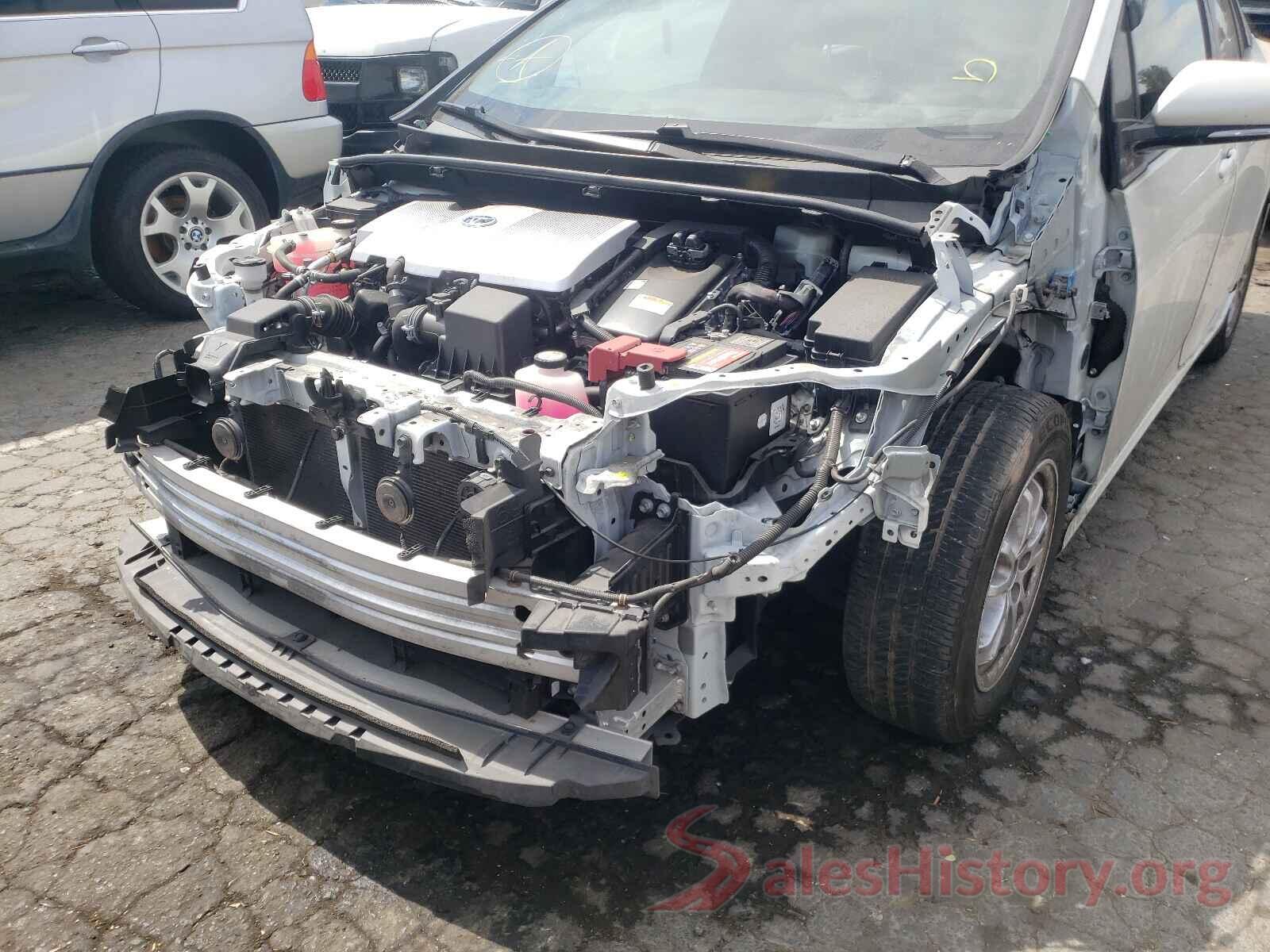 JTDKARFU6J3056562 2018 TOYOTA PRIUS