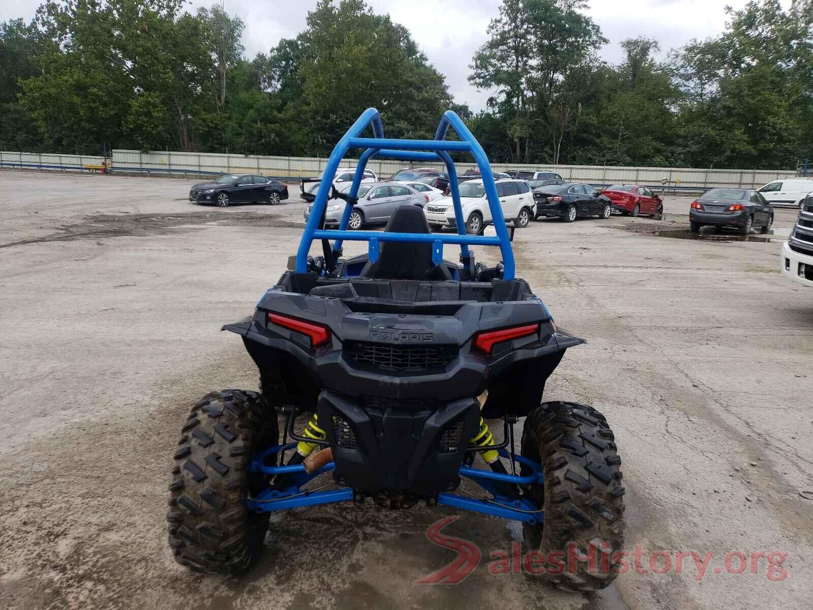 4XADCE877JB307492 2018 POLARIS SIDEBYSIDE