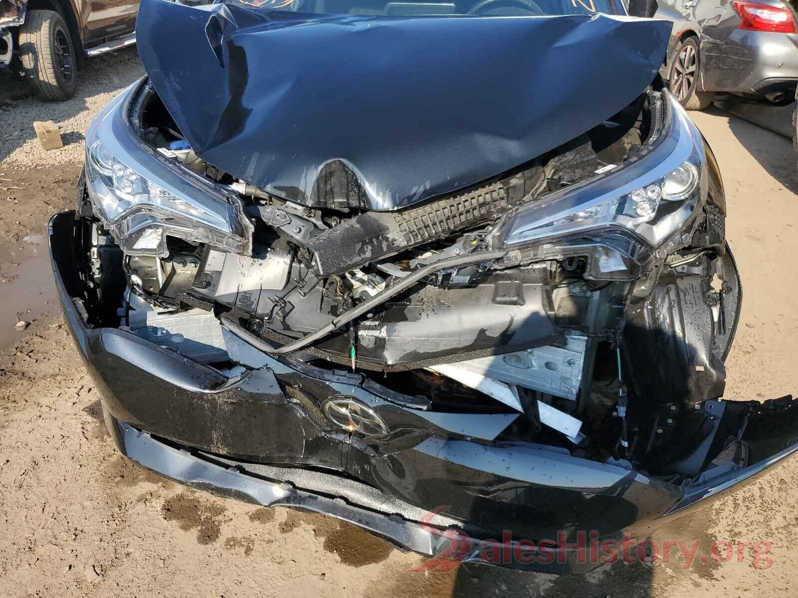 NMTKHMBX1JR018829 2018 TOYOTA C-HR