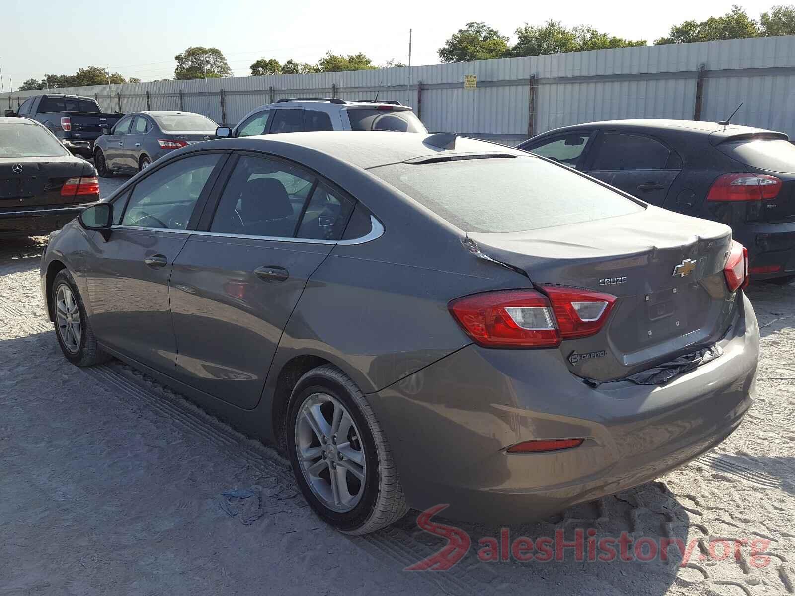 1G1BE5SM5J7125598 2018 CHEVROLET CRUZE