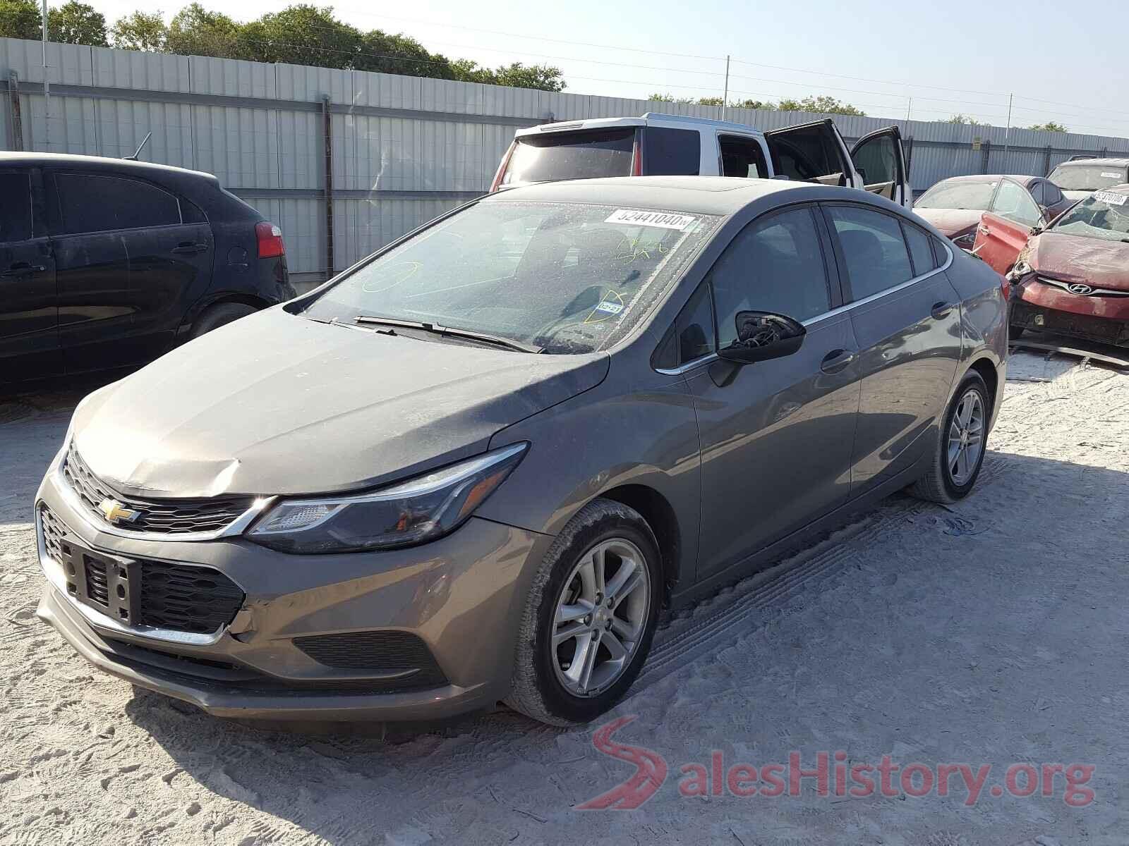 1G1BE5SM5J7125598 2018 CHEVROLET CRUZE