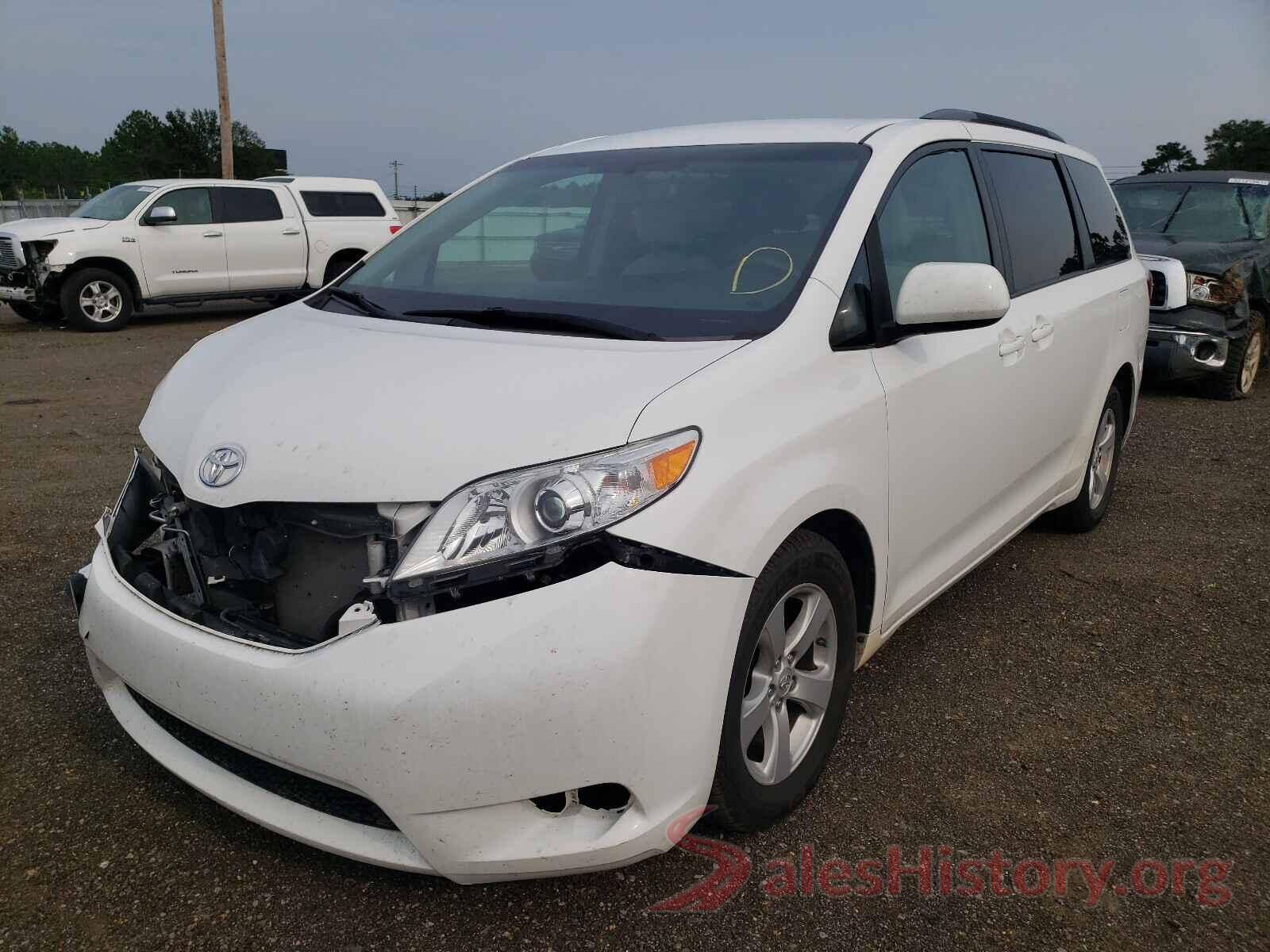 5TDKZ3DC7HS843528 2017 TOYOTA SIENNA