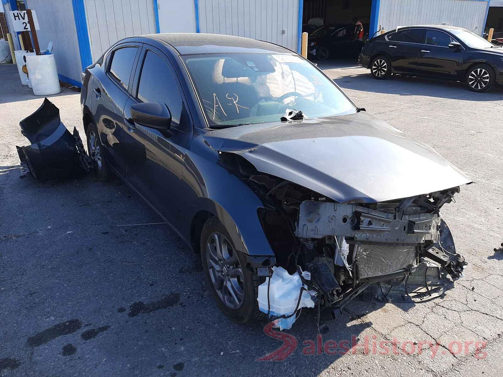 3MYDLBYV6HY149262 2017 TOYOTA YARIS