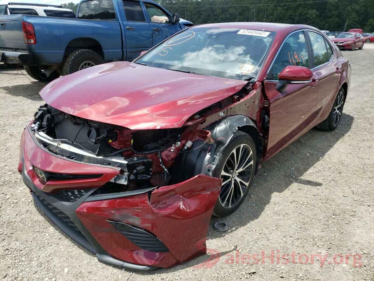 4T1B11HK6JU549726 2018 TOYOTA CAMRY