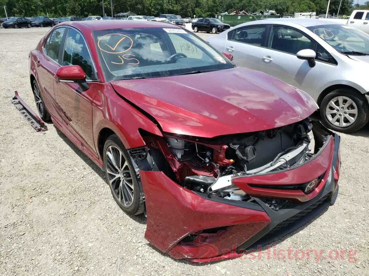 4T1B11HK6JU549726 2018 TOYOTA CAMRY