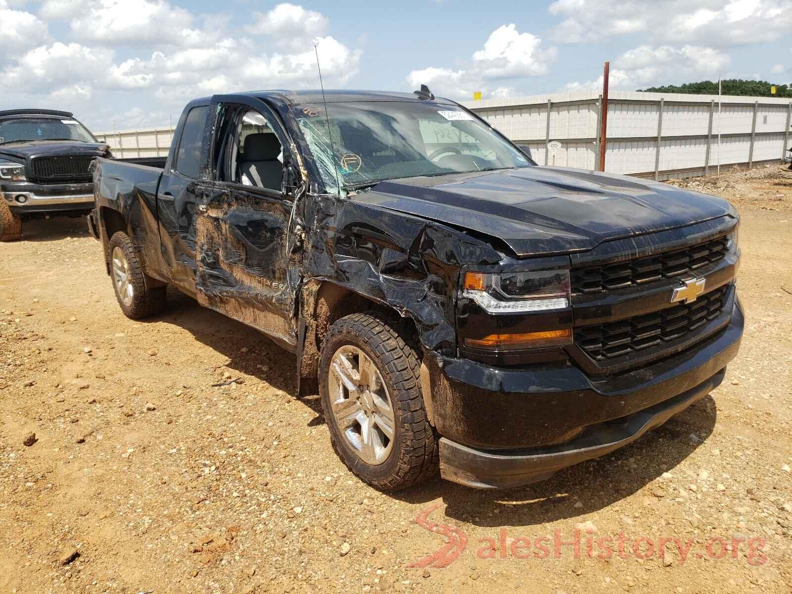 1GCVKPEC2JZ157862 2018 CHEVROLET SILVERADO