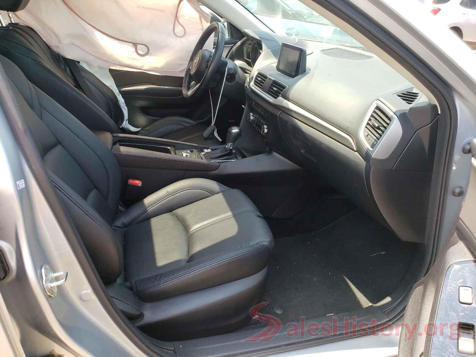 3MZBN1L38JM191068 2018 MAZDA 3