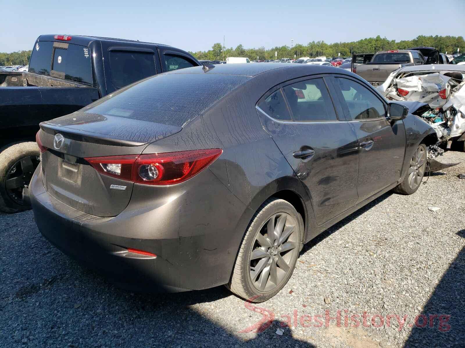 3MZBN1W30JM158853 2018 MAZDA 3