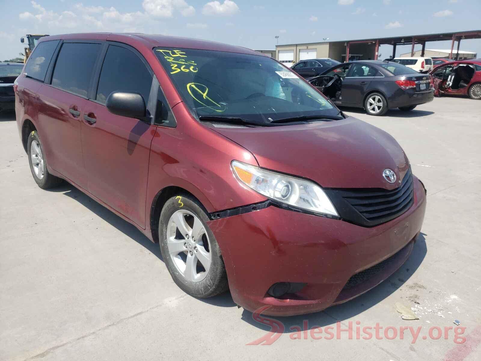 5TDZZ3DC6HS810132 2017 TOYOTA SIENNA