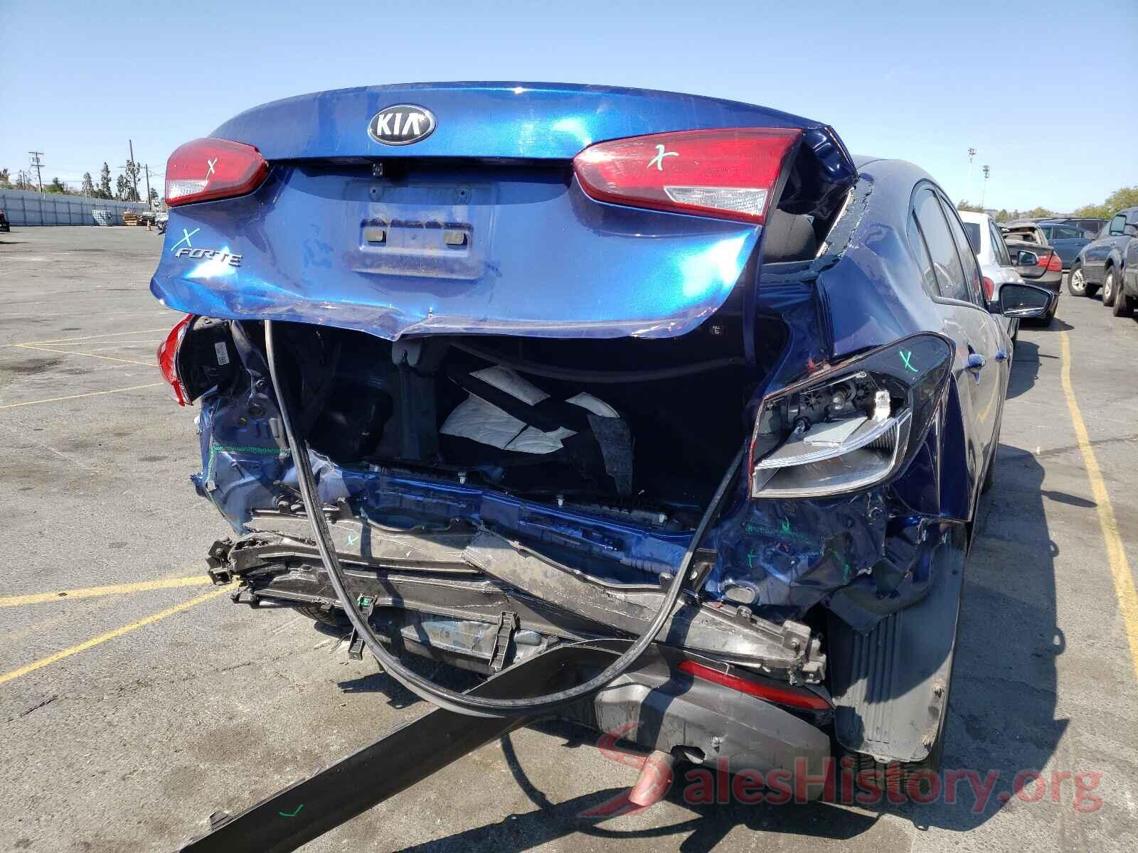 3KPFK4A7XJE230239 2018 KIA FORTE