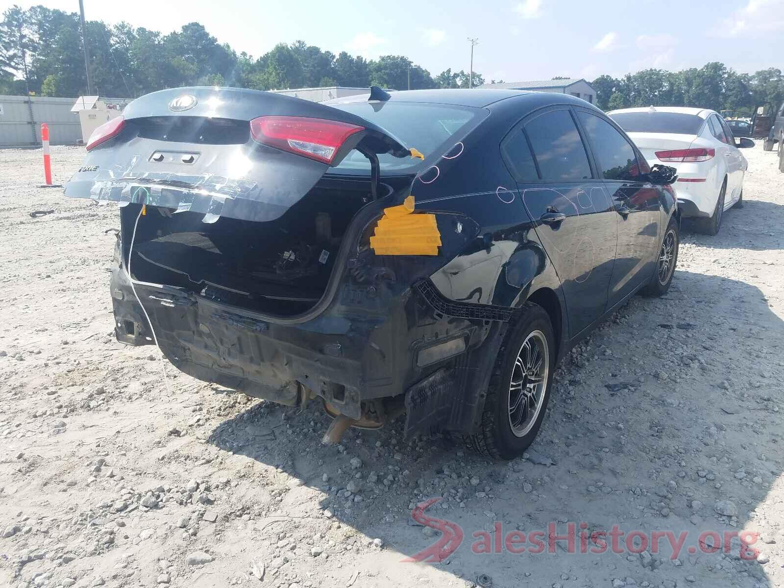 3KPFK4A72JE276888 2018 KIA FORTE