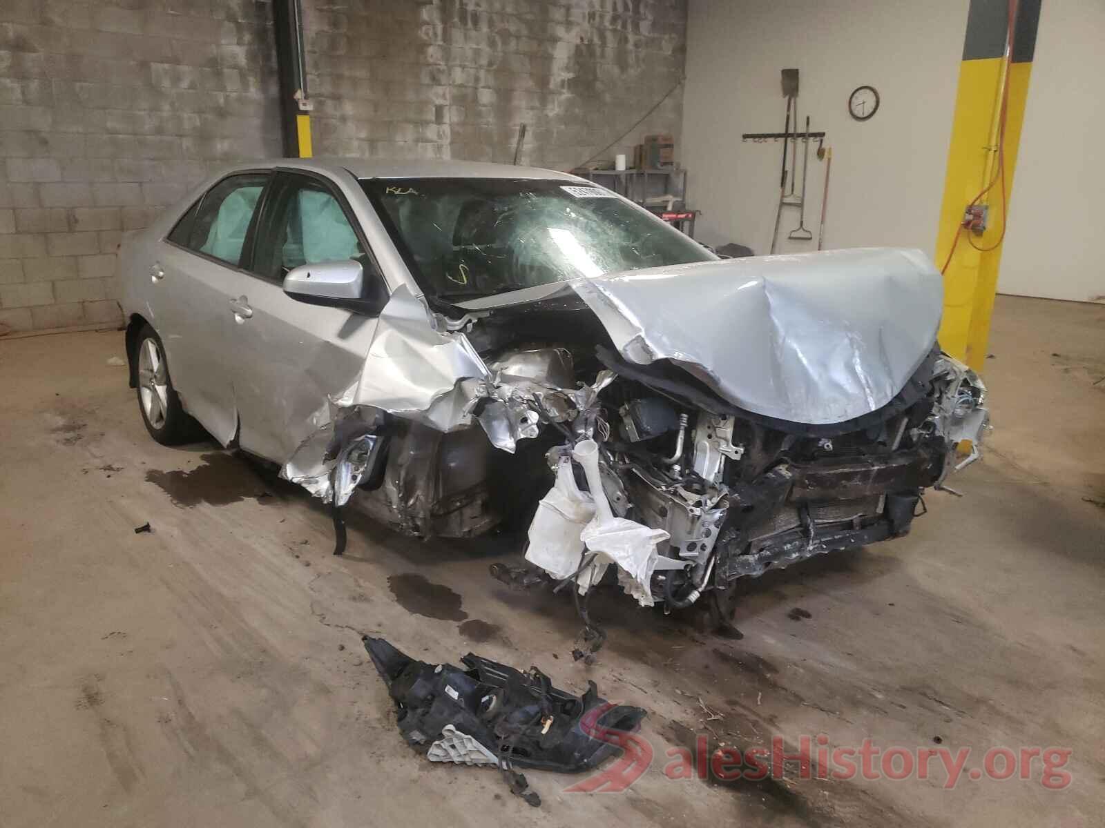 4T1BF1FK4EU435749 2014 TOYOTA CAMRY