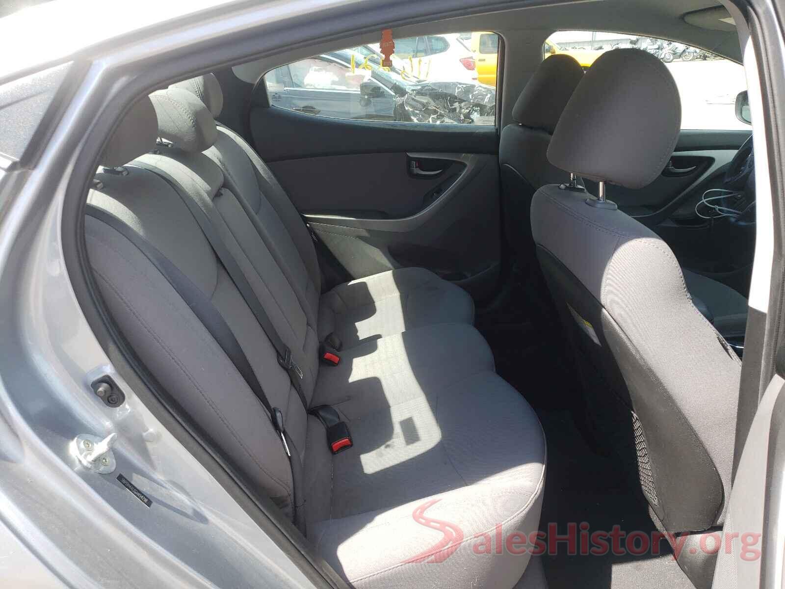 5NPDH4AE8GH654298 2016 HYUNDAI ELANTRA