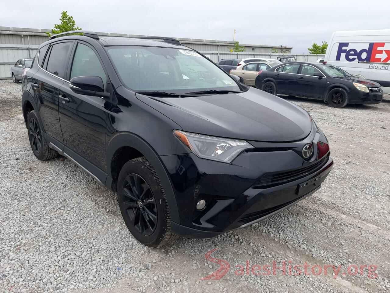 2T3RFREVXJW810439 2018 TOYOTA RAV4