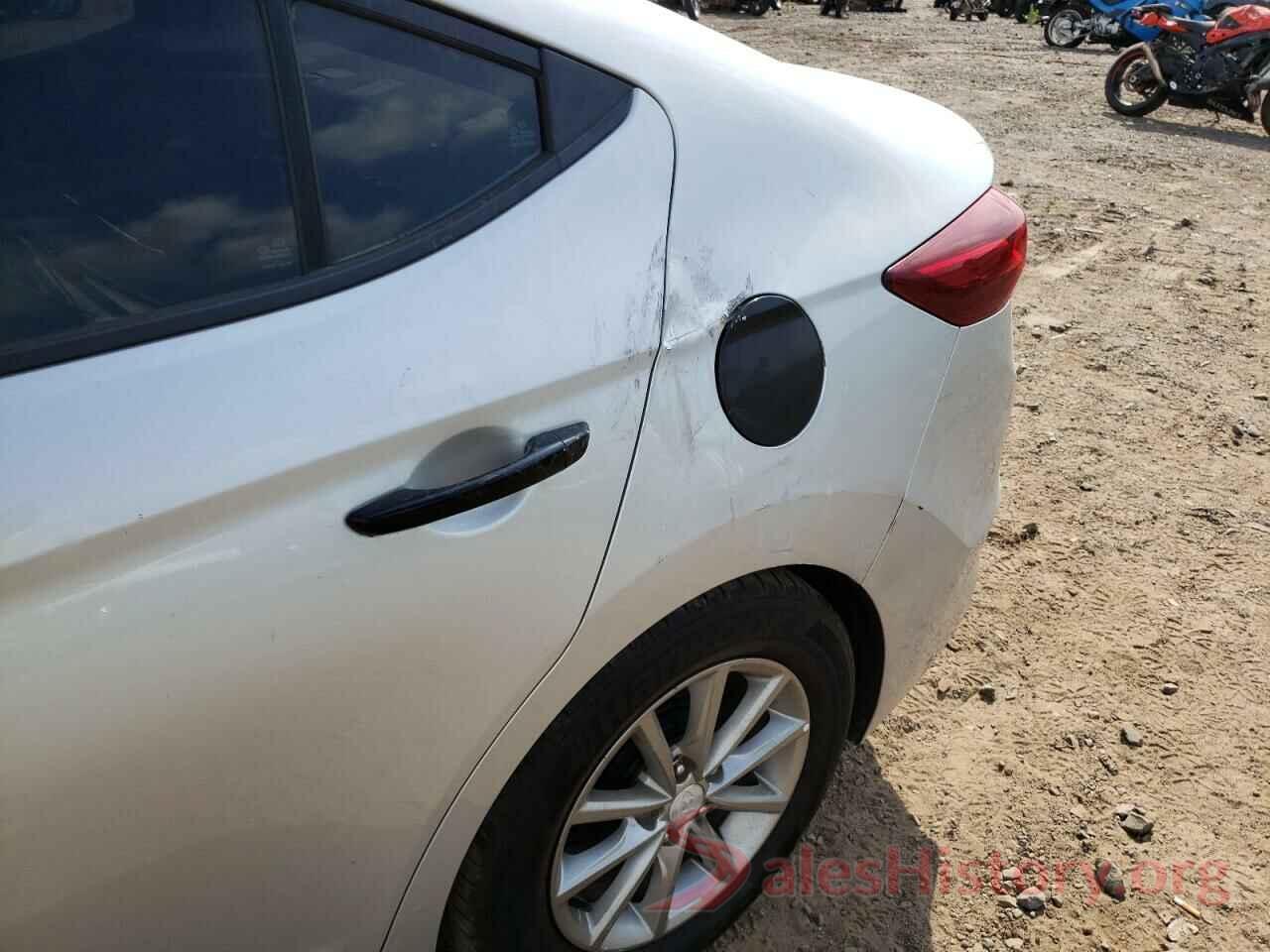 5NPD74LF9JH381808 2018 HYUNDAI ELANTRA