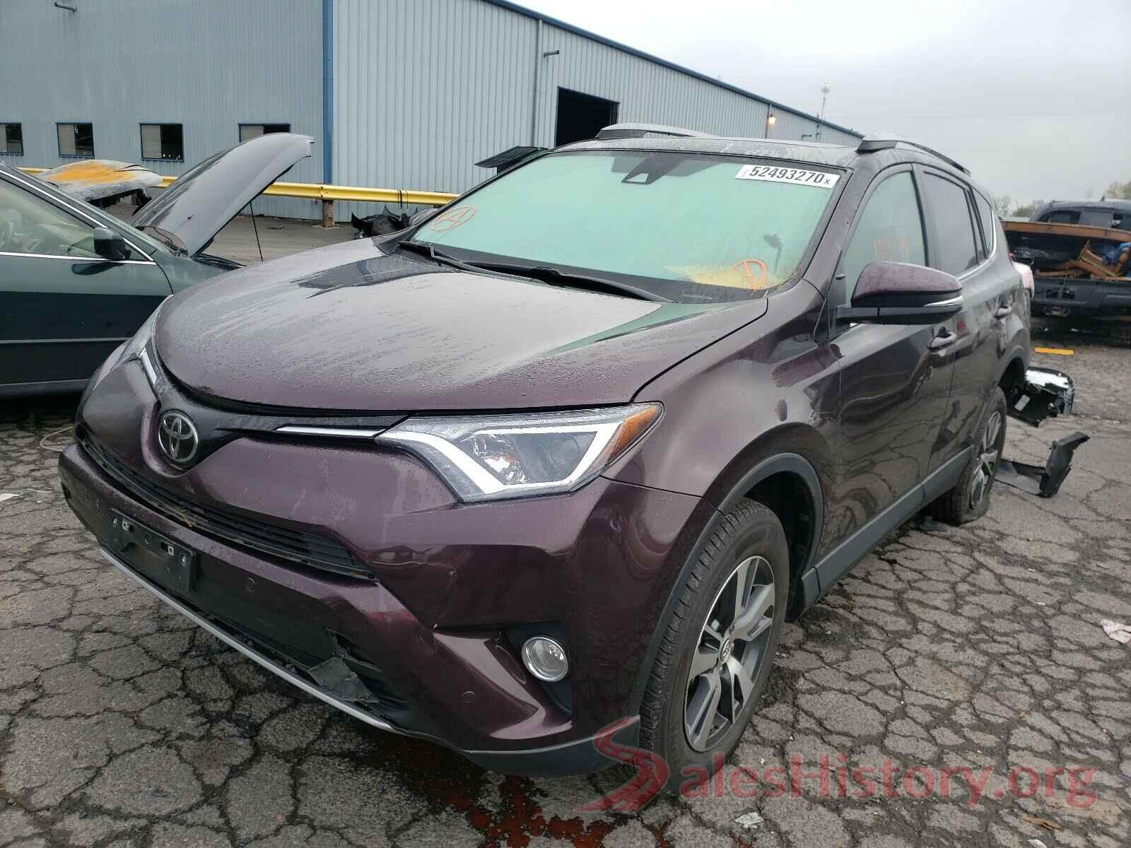 2T3RFREV8JW716320 2018 TOYOTA RAV4