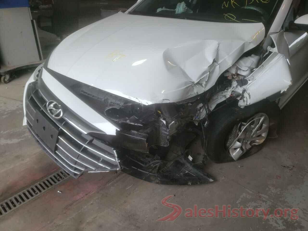 5NPD74LF2KH414116 2019 HYUNDAI ELANTRA