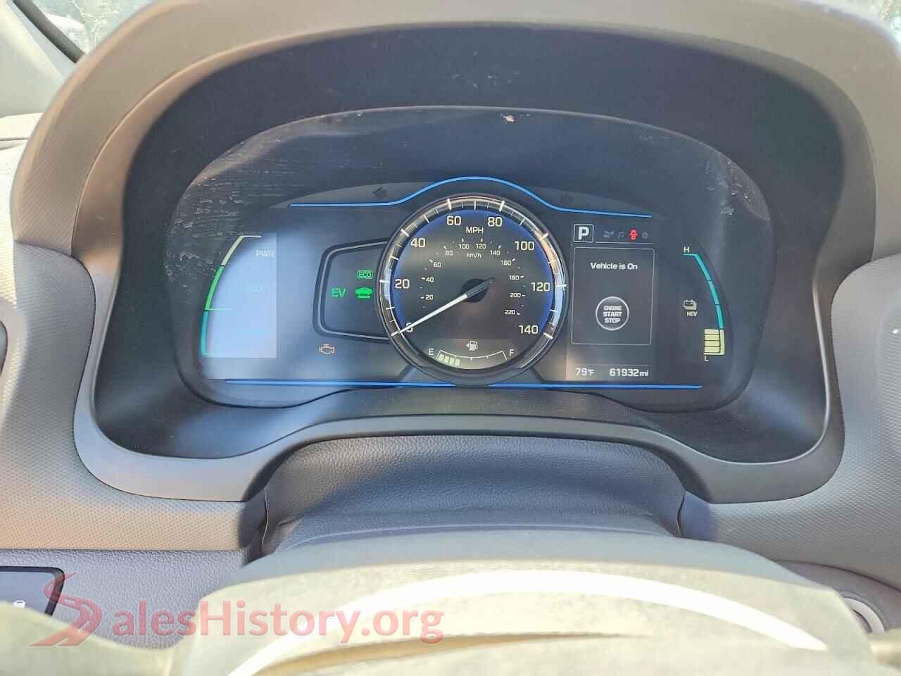 2018 HYUNDAI IONIQ VIN KMHC65LD8JU104362, interior center console