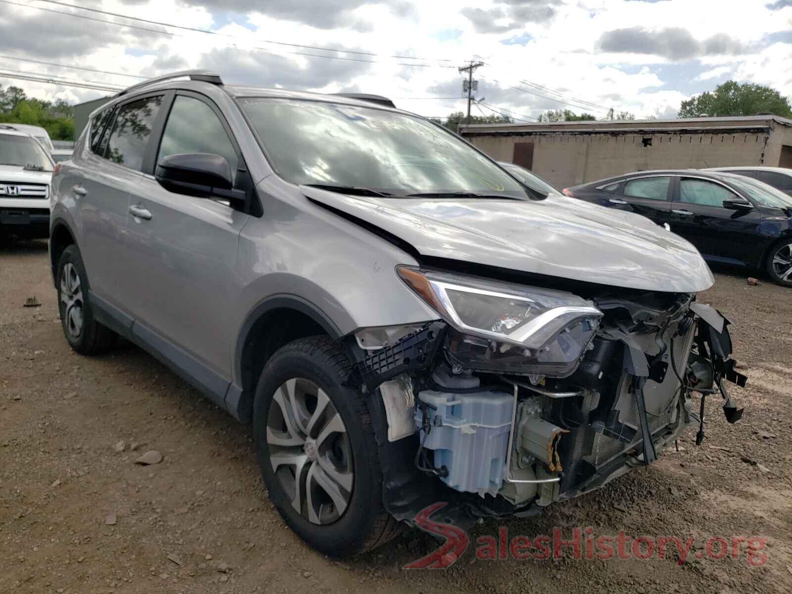 2T3BFREV3JW721491 2018 TOYOTA RAV4