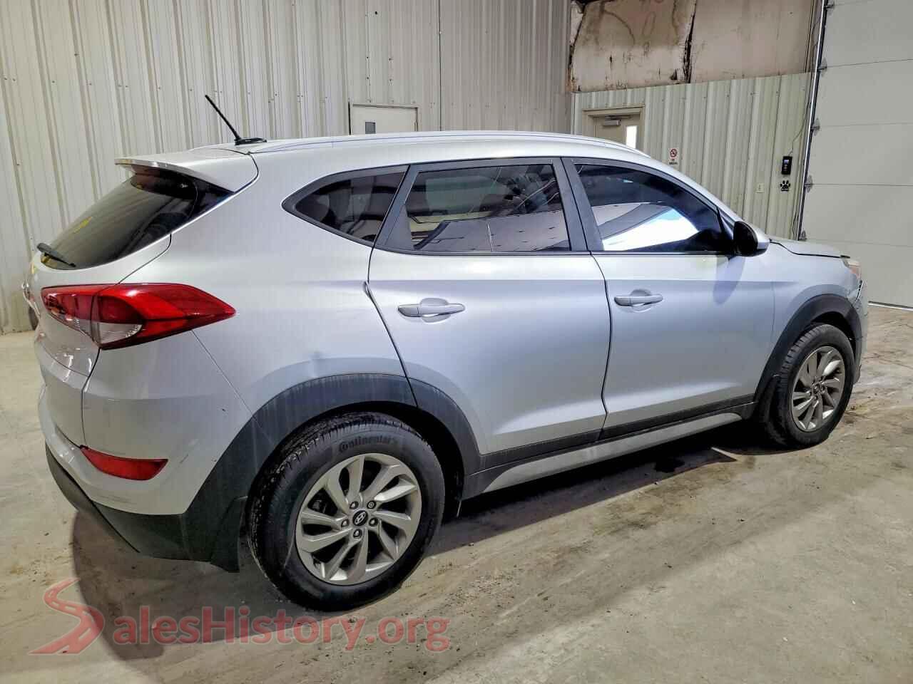 2017 HYUNDAI TUCSON VIN KM8J33A47HU376323, right side view