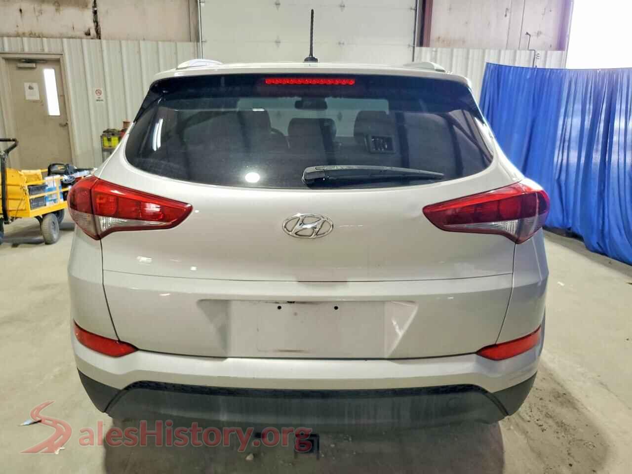 2017 HYUNDAI TUCSON VIN KM8J33A47HU376323, left side view