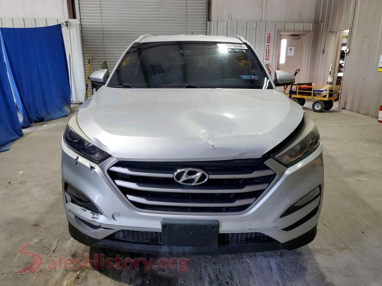 2017 HYUNDAI TUCSON VIN KM8J33A47HU376323, rear view