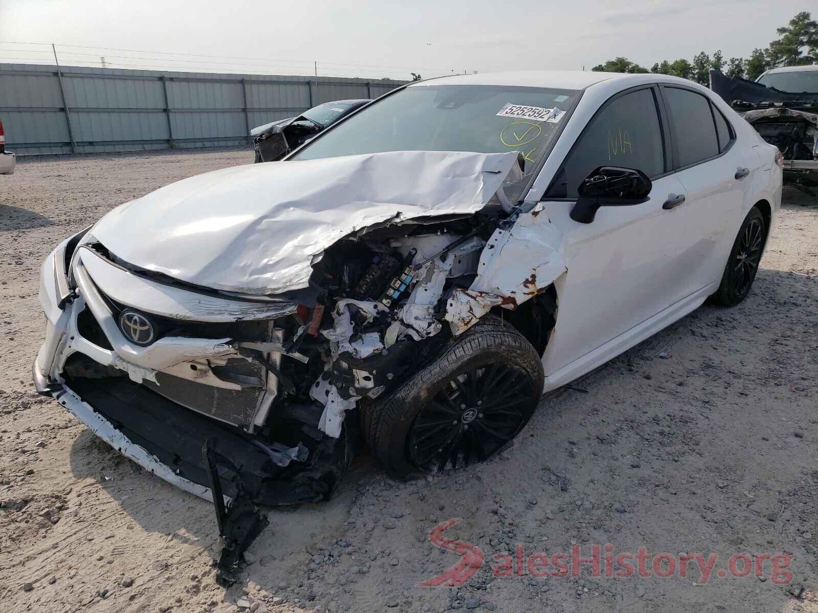 4T1G11AK1LU318378 2020 TOYOTA CAMRY