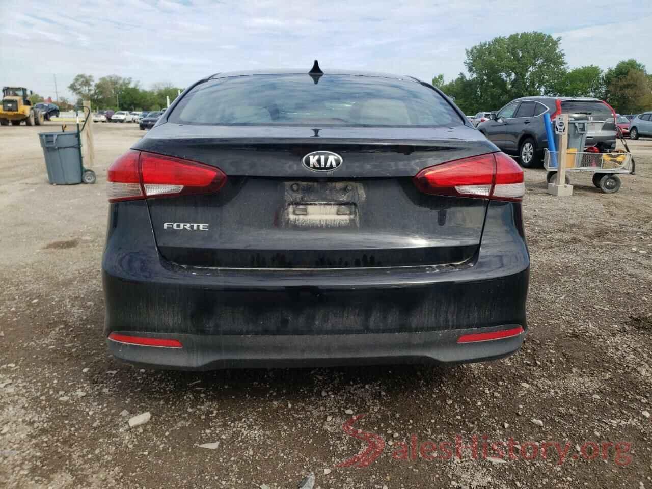 3KPFK4A76JE273914 2018 KIA FORTE