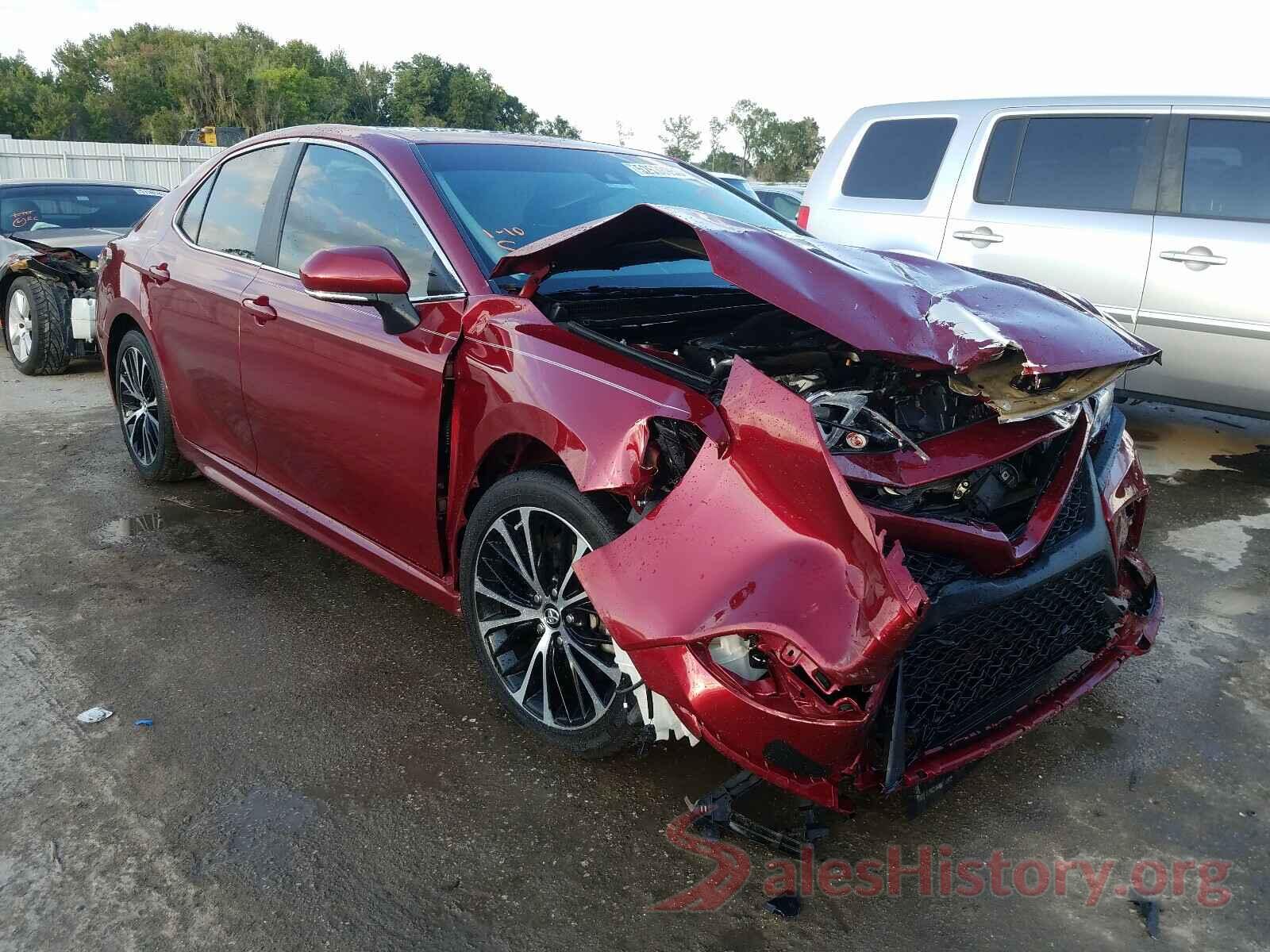 4T1B11HK0JU505740 2018 TOYOTA CAMRY