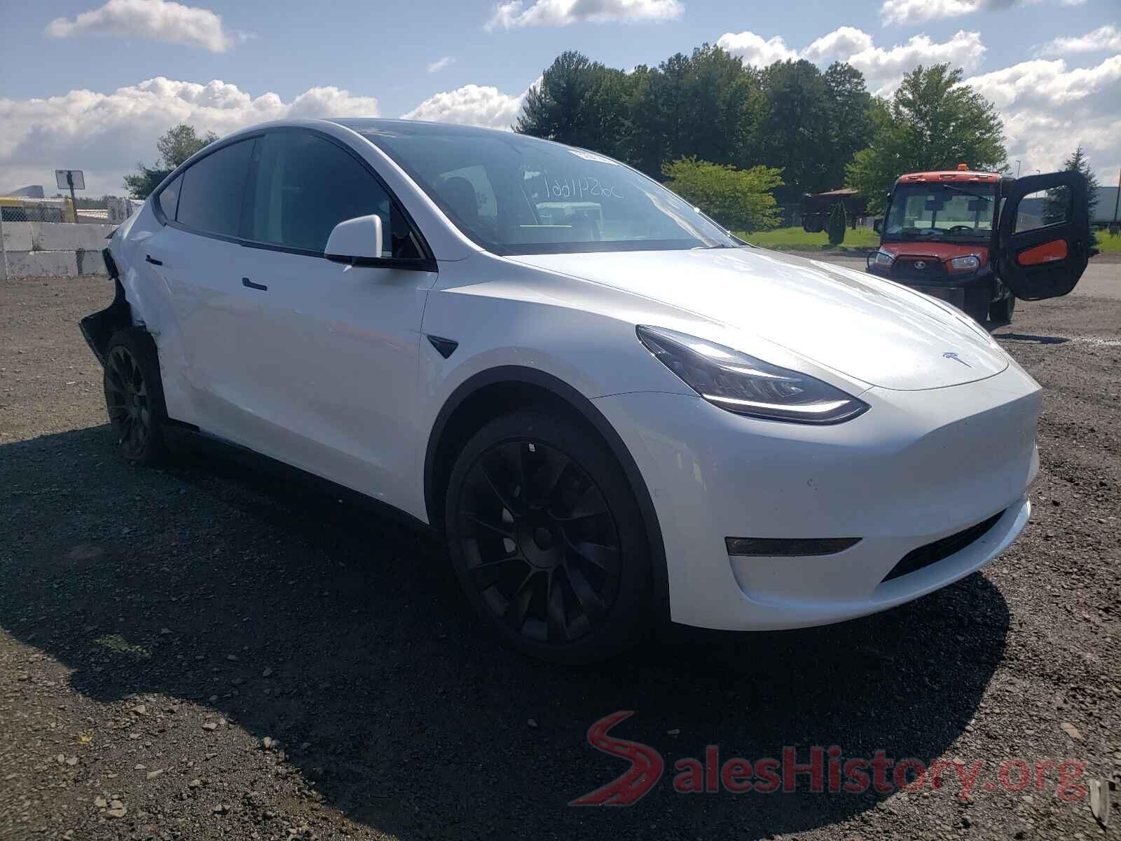 5YJYGDEE2MF119900 2021 TESLA MODEL Y