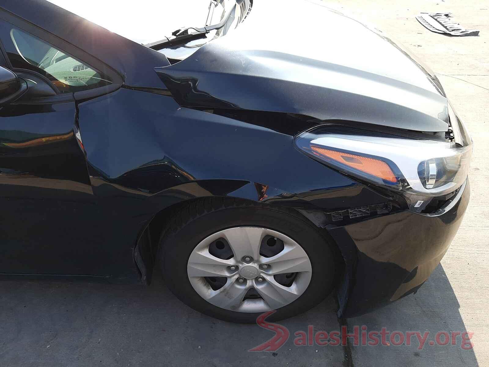 3KPFK4A75HE101142 2017 KIA FORTE