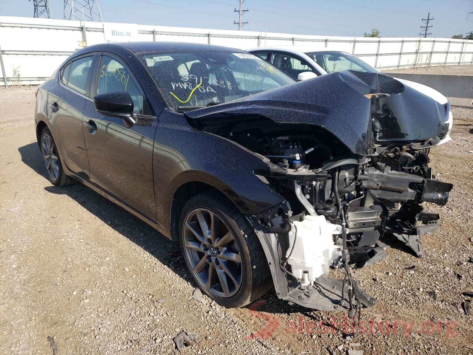 3MZBN1V3XJM208370 2018 MAZDA 3