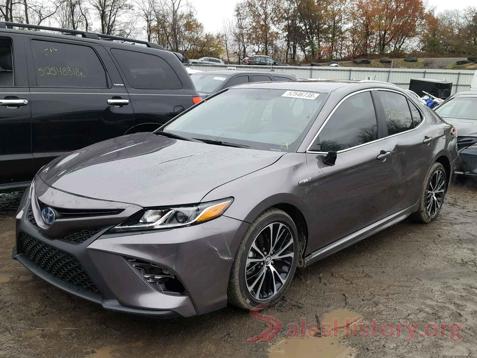 4T1B21HK2JU504828 2018 TOYOTA CAMRY