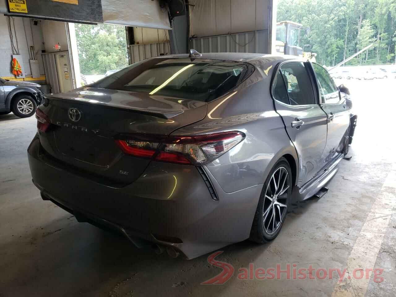 4T1G11AK2MU521748 2021 TOYOTA CAMRY