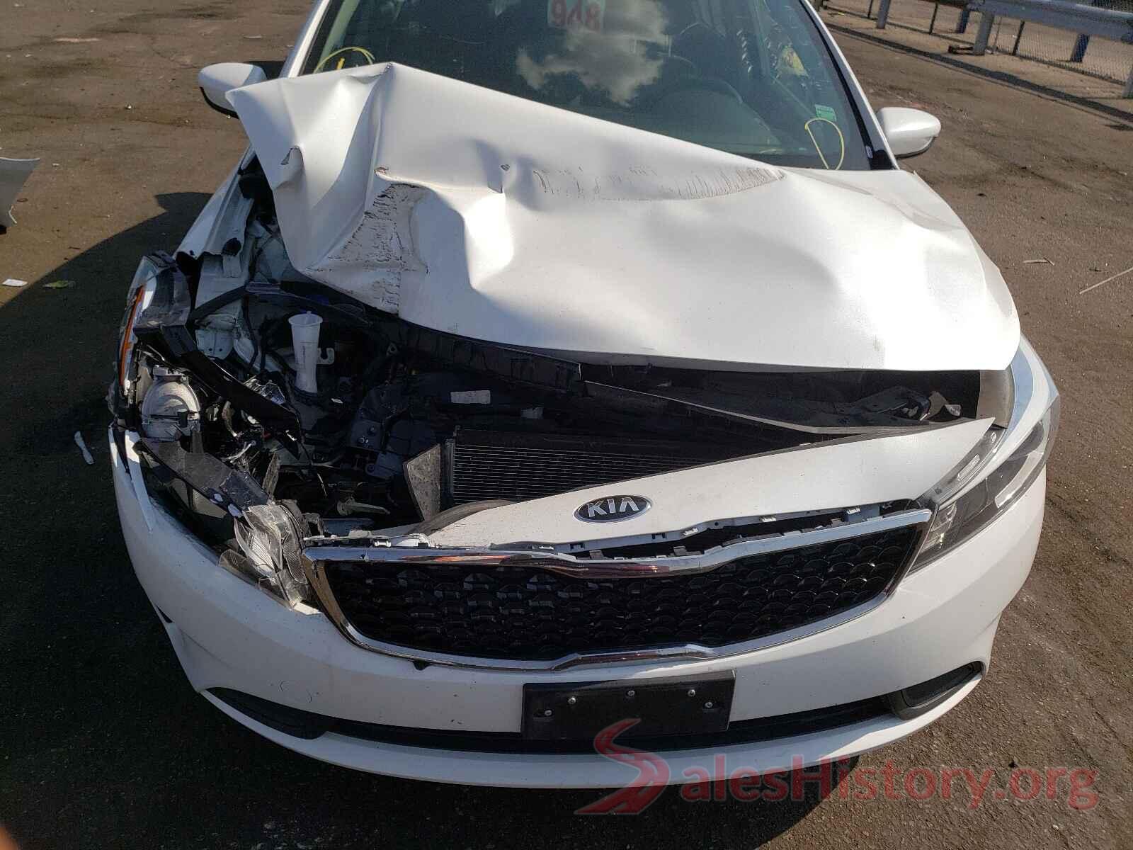 3KPFL4A7XJE225796 2018 KIA FORTE