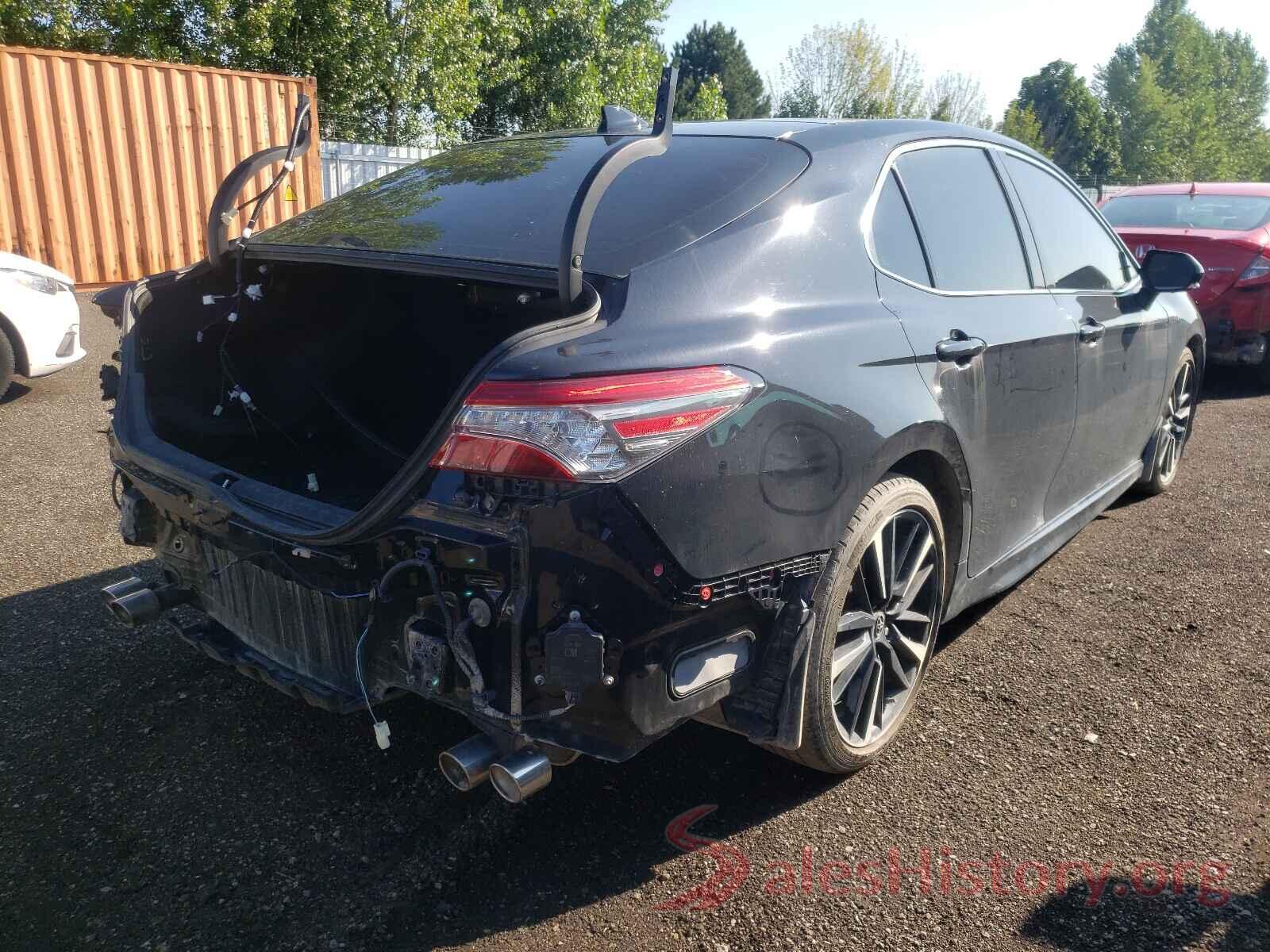 4T1BZ1HK2JU015115 2018 TOYOTA CAMRY