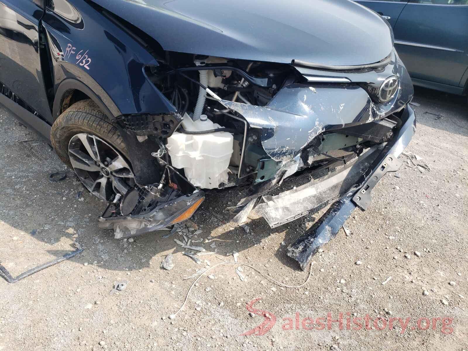 JTMRFREV3JJ722069 2018 TOYOTA RAV4