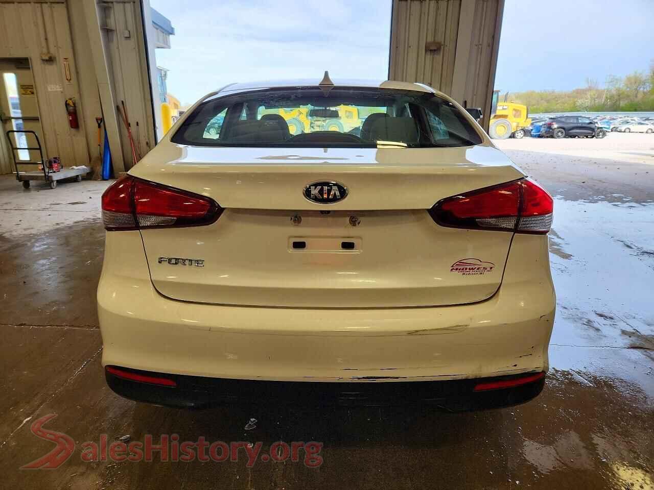 2017 KIA FORTE VIN 3KPFL4A77HE068822, left side view