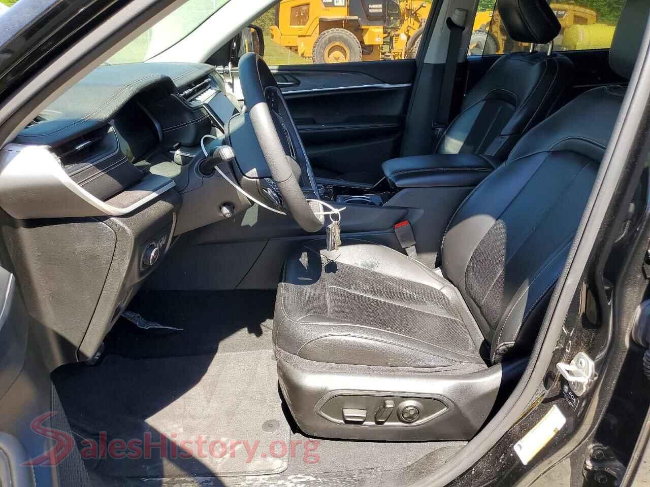 2023 JEEP CHEROKEE VIN 1C4RJKBG1P8858180, engine bay