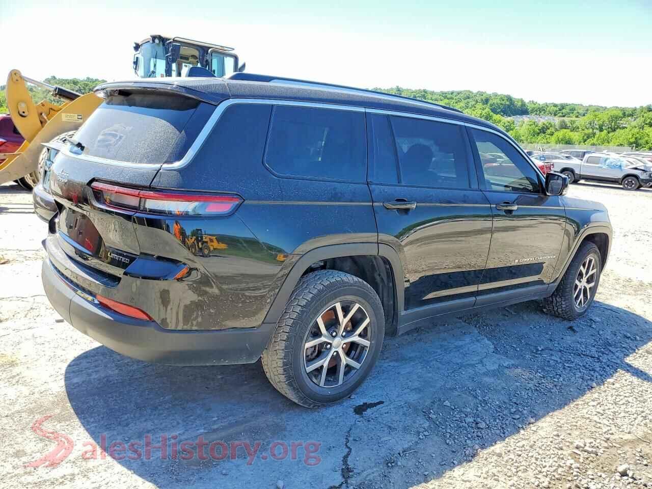 2023 JEEP CHEROKEE VIN 1C4RJKBG1P8858180, right side view