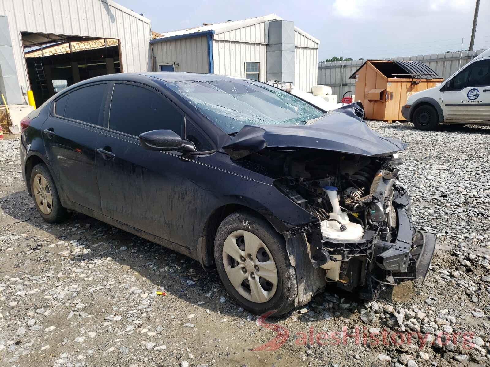 3KPFK4A75JE213302 2018 KIA FORTE