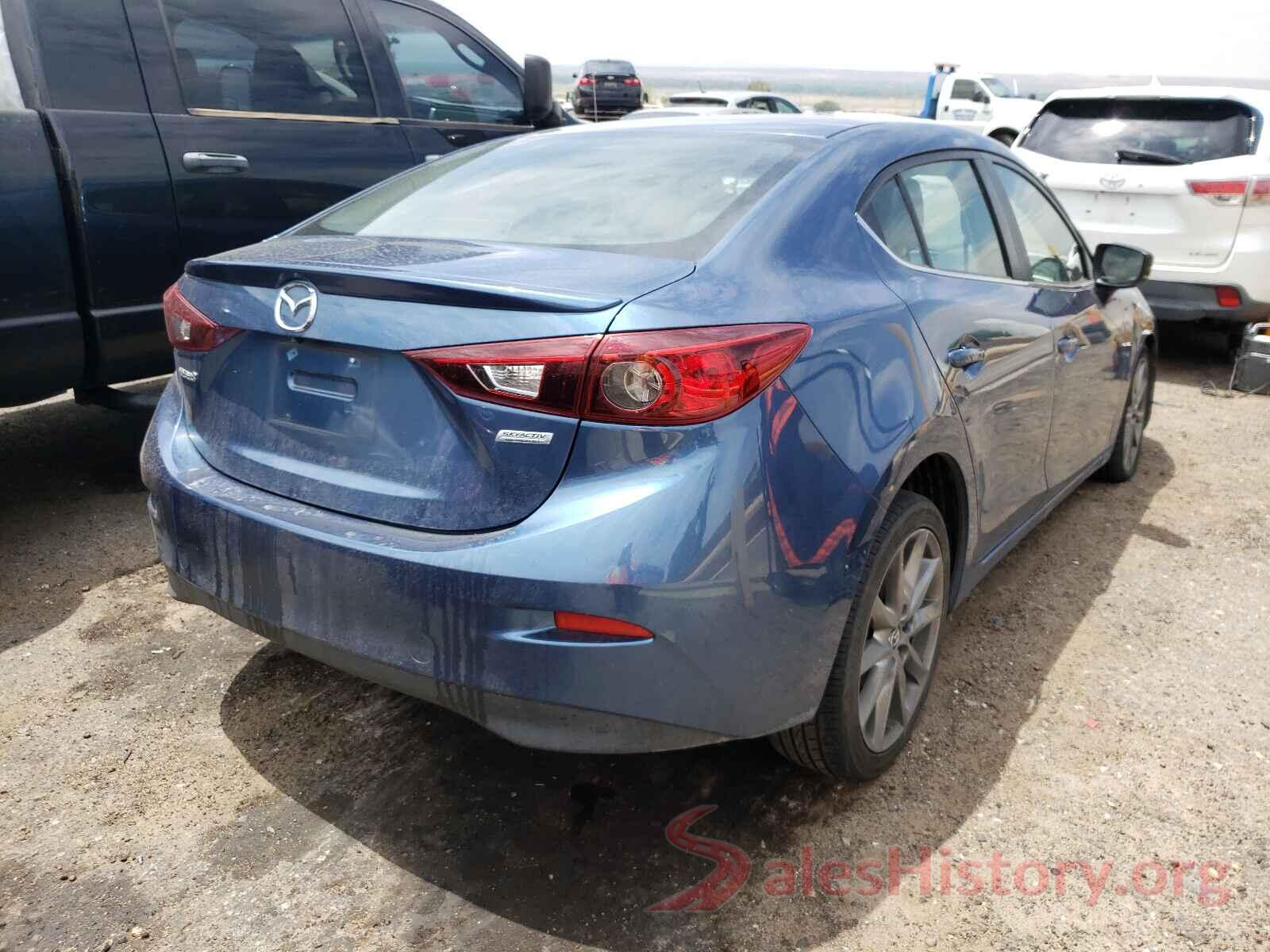 3MZBN1V32JM181245 2018 MAZDA 3