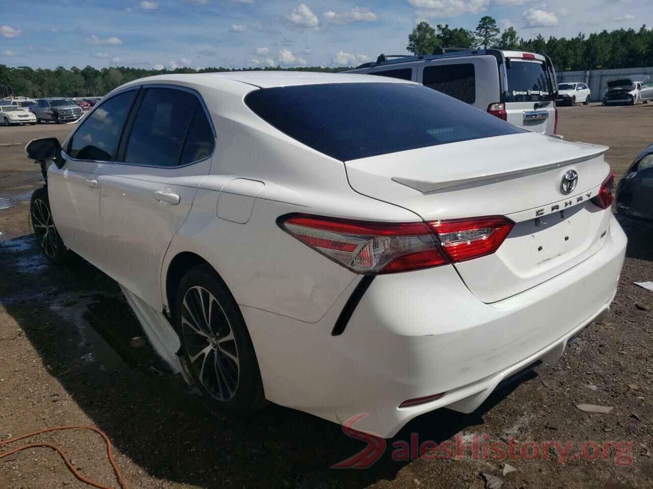 4T1B11HK6JU103995 2018 TOYOTA CAMRY