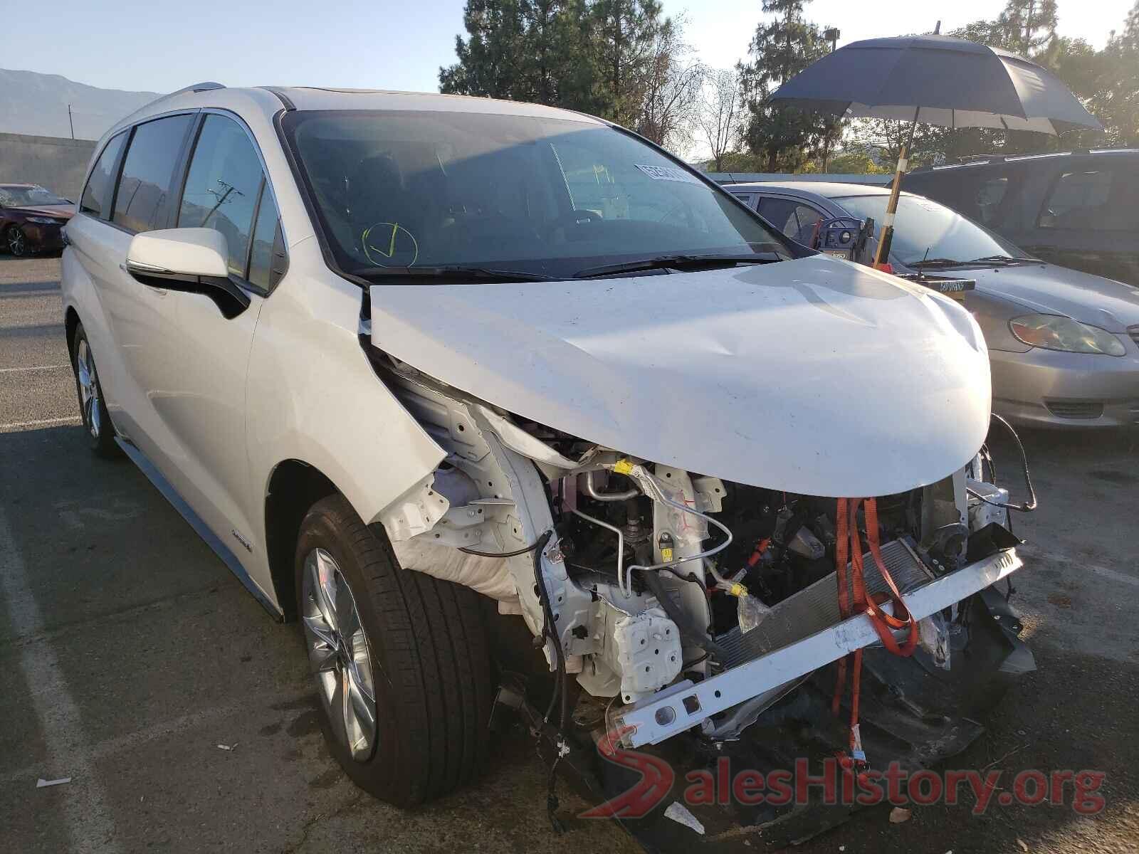 5TDZRKEC8MS030359 2021 TOYOTA SIENNA