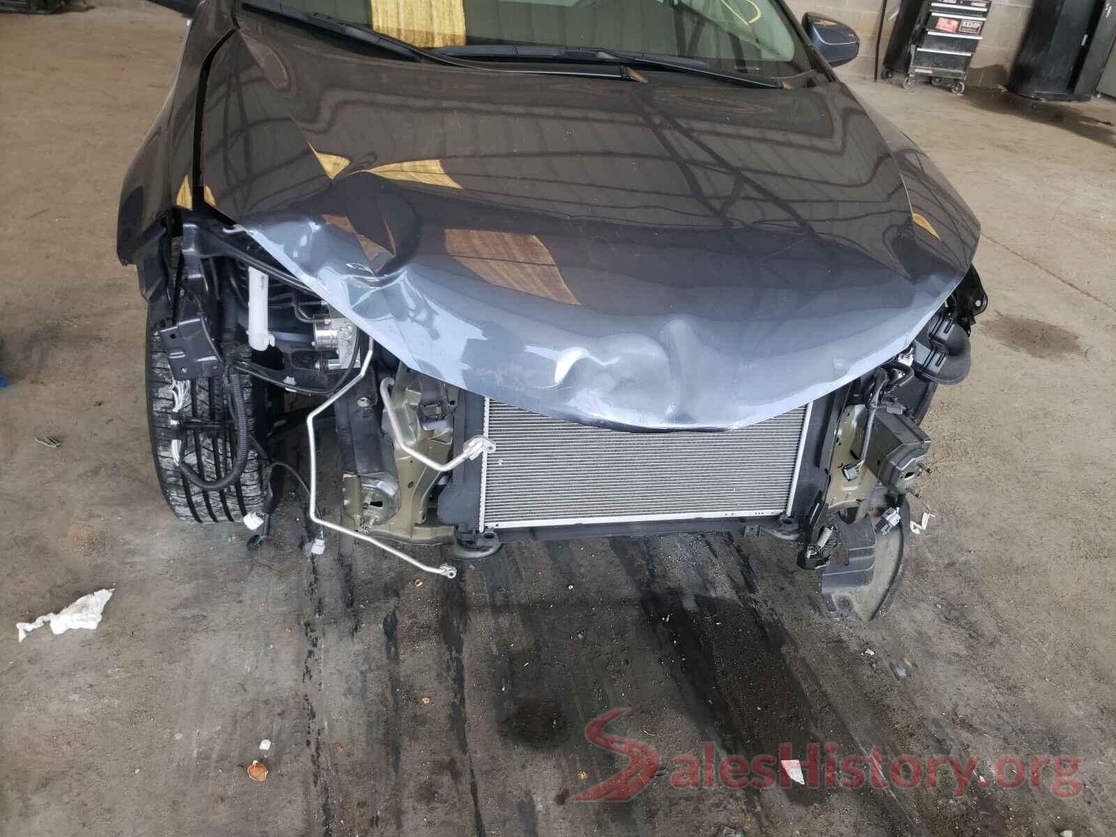 5YFBURHE5JP833057 2018 TOYOTA COROLLA