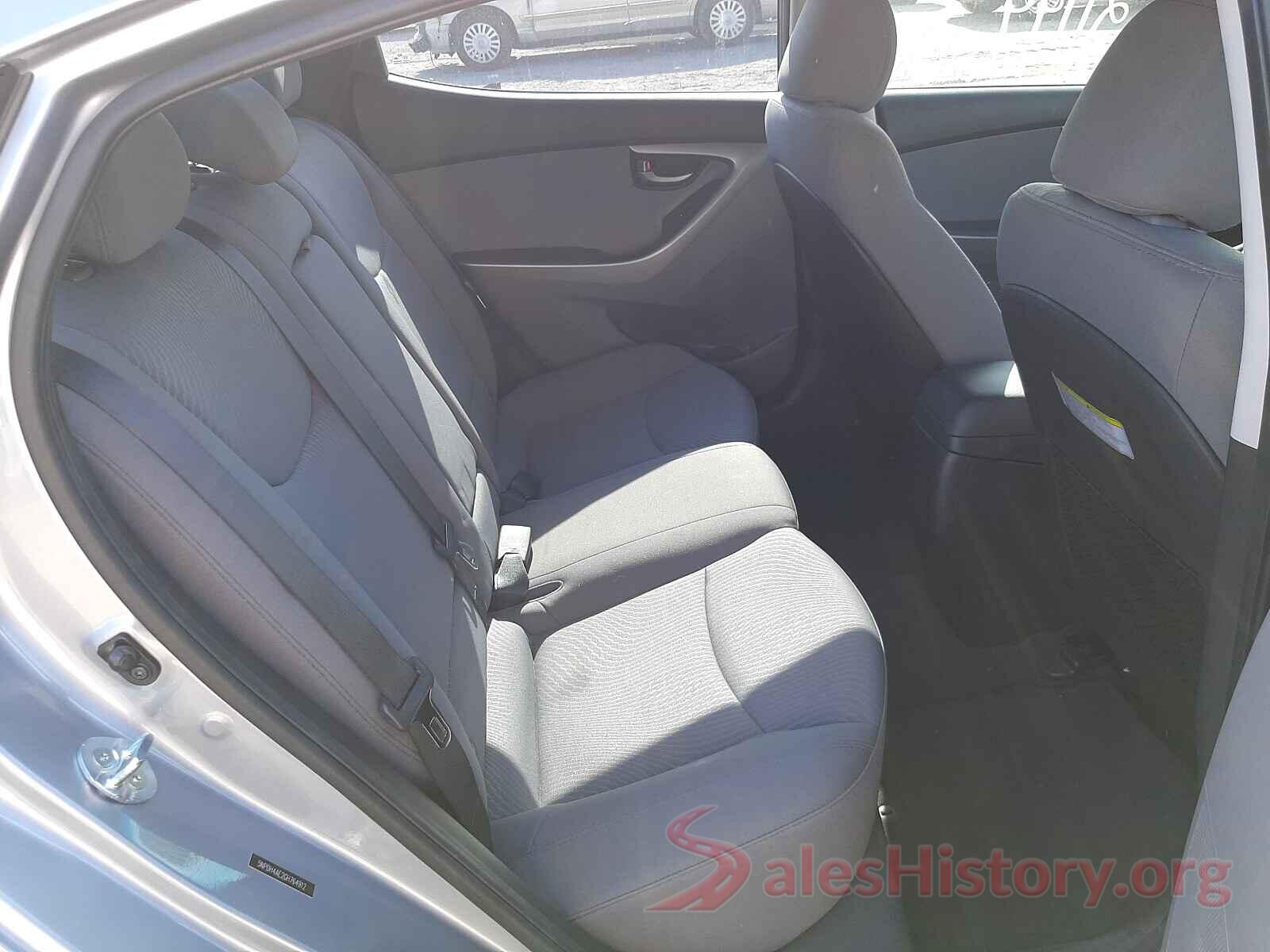 5NPDH4AE2GH764912 2016 HYUNDAI ELANTRA