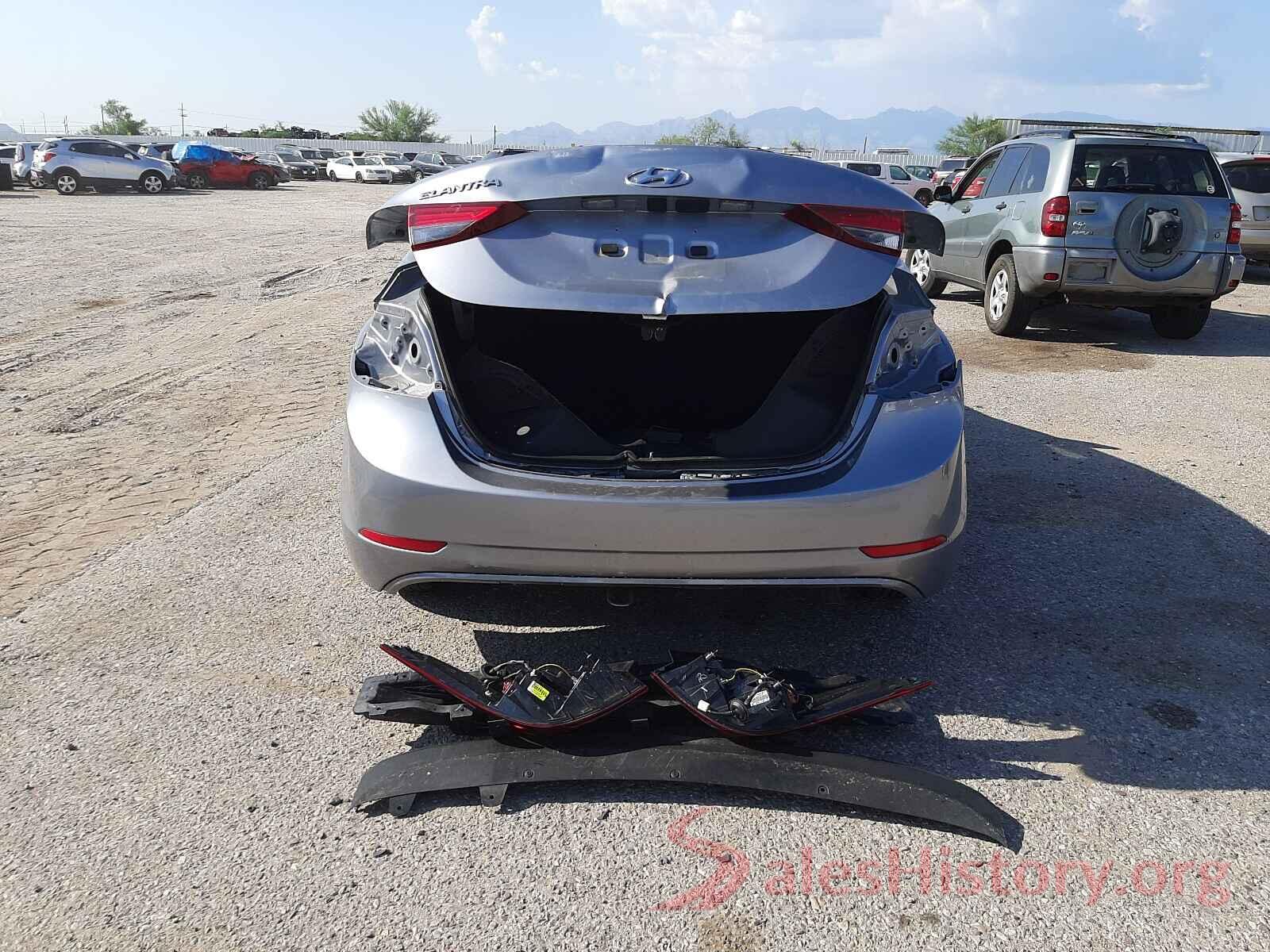 5NPDH4AE2GH764912 2016 HYUNDAI ELANTRA