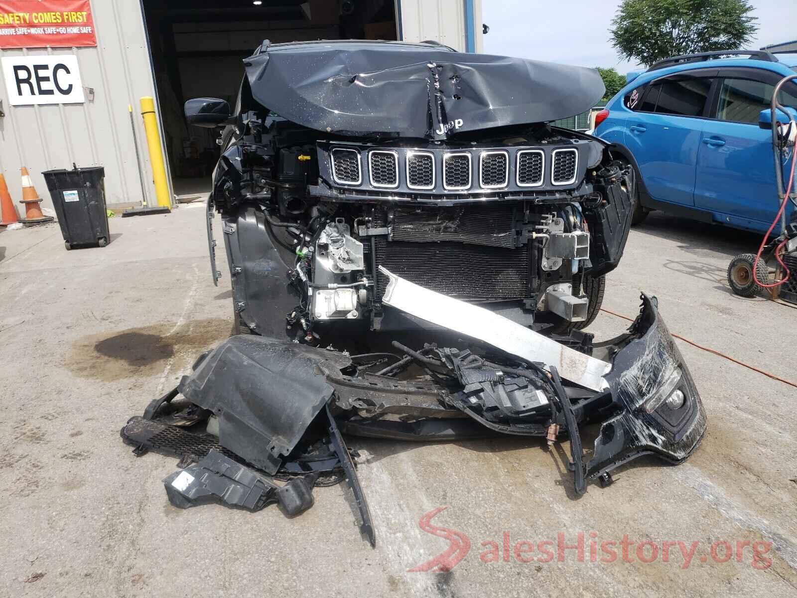 3C4NJDBBXJT290941 2018 JEEP COMPASS