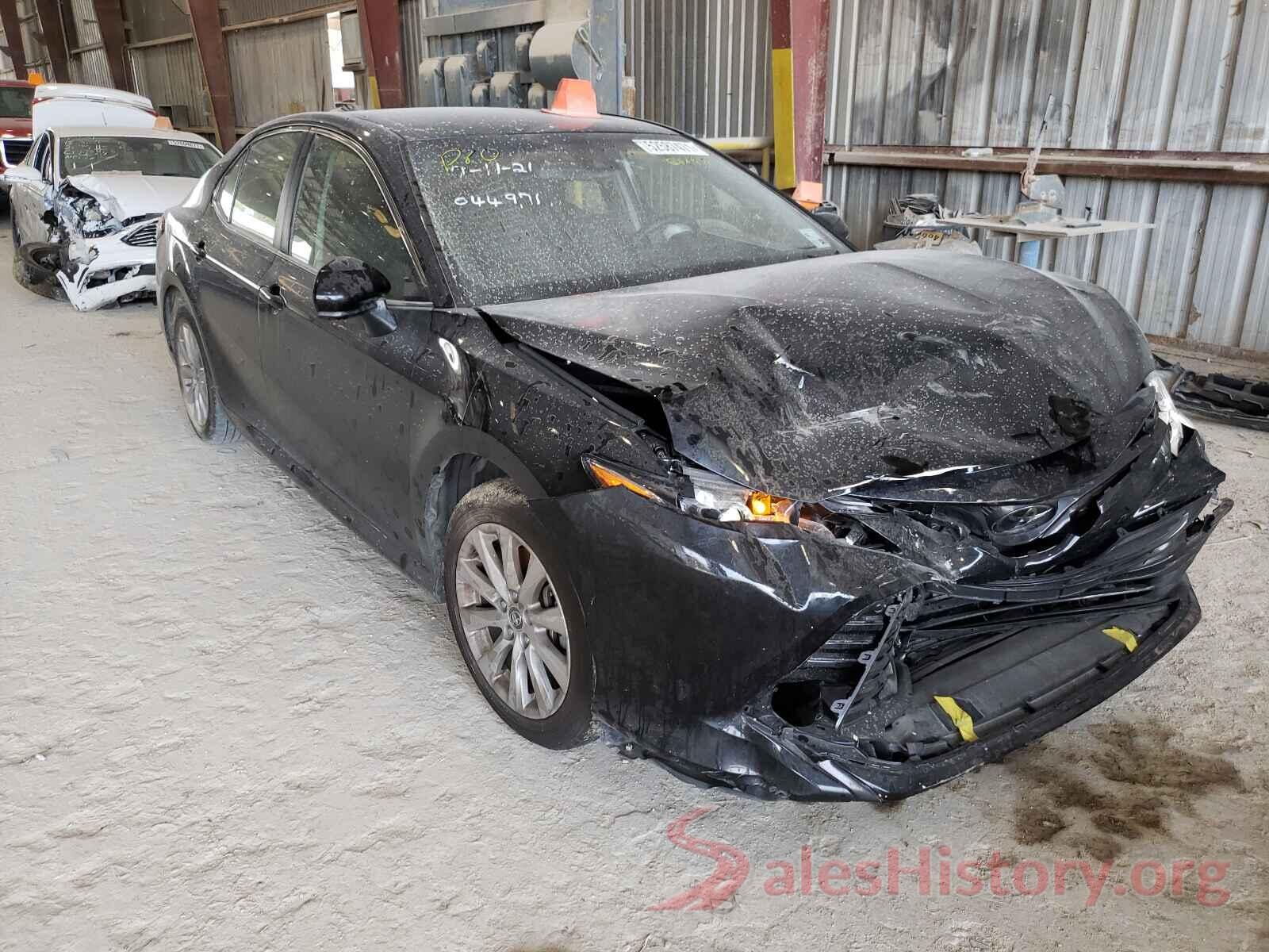 JTNB11HK6J3044971 2018 TOYOTA CAMRY